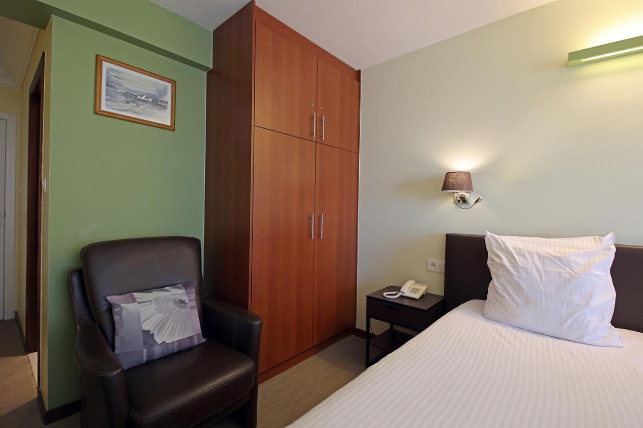 Hotel Uilenspiegel Nieuwpoort Buitenkant foto